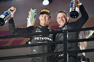 23 Kasım 2024, Las Vegas, Nevada, ABD: Mercedes 'li George Russell Las Vegas Strip Circuit' te düzenlenen Formula 1 Las Vegas Grand Prix 'sini kazandı. (niyi fote / theenews)
