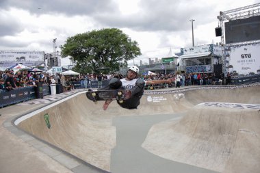 Sao Paulo, Brezilya: 11.24.2024 - bu pazar sabahı São Paulo 'da erkekler kaykay pisti kategorisinde stu pistinin süper finali (24) stu kaykay parkında, villa lobos parkının içinde. (Fabricio Bomjardim / The Newws2)