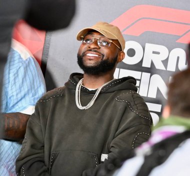 Formula 1 heineken Silver Las Vegas Grand Prix 'deki ünlü ünlüler. 23 Kasım 2024, Las Vegas, Nevada, ABD: Las Vegas Circut 'ta gerçekleşen Formula 1 Las Vegas Grand Prix' sini izlemek için bazı ünlüler geldi. (niyi fote / theenews)