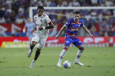 Fortaleza (ce), Brazil 11 / 26 / 2024 oyuncular plata ve martinez fortaleza ve flamengo arasında oynanan karşılaşmada 2024 Brezilya şampiyonluk serisinin 35. turu için geçerlidir (lc moreira / thenews2)