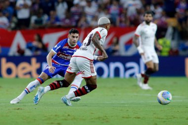 Fortaleza (ce), Brazil 11 / 26 / 2024 oyuncular martinez ve wesley fortaleza ve flamengo arasındaki maç sırasında 2024 Brezilya şampiyonluk serisinin 35. turu için geçerlidir (lc moreira / thenews2)