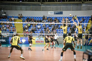 Blumenau (sc), 11/27/2024- match/super league/volleyball- match between apan roll-on and praia clube, on the night of this wednesday, valid for the seventh round of the 2024 men's volleyball super league (richard ferrari / thenews2) clipart