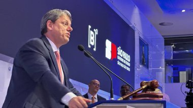 Sao Paulo, Brezilya 11 / 28 / 2024 - São Paulo Tarcisio de freitas şehrinin valisi nova raposo tavares 'in b3' teki açık artırma sırasında (oslaim brito / theenews2) 