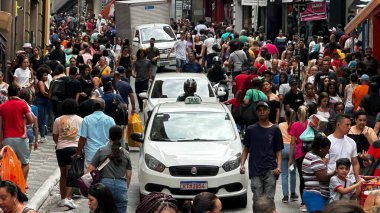 Sao Paulo (SP), Brezilya 11 / 30 / 2024 - 25 Mart 'ta Sao Paulo (oslaim brito / thews2) şehrinin merkez bölgesi olan bölgede büyük bir Noel alışverişi akışı meydana geldi.)