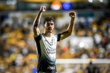 Criciuma (sc), 11 / 30 / 2024 - gustavo henrique, corinthians defans, takımının eleştirel ve korintliler arasındaki maçtaki gollerinden birini kutluyor, 2024 Brezilya futbol şampiyonasının 35. turu (Richard ferrari / theenews2)