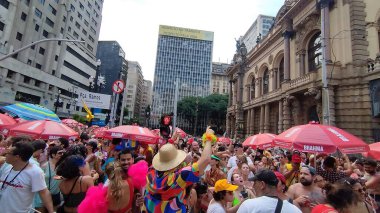 Sao Paulo (sp), 12 / 06 / 2024 -kültür / karnaval / bloklar - minhoqueens ve tarado ni vc blok geçit töreni şehir merkezinde Cumartesi günü 02 / 10 / 2024. (Leandro Chemalle\ Yeni 2))