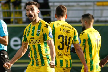 Tondela (pt) 15 / 12 / 2024 - cd tondela x portimonense tondela player Roberto, liga Portekiz 2 meu 'nun 14. raundunda geçerli olan tondela x portimonense maçında bir golü kutluyor (alexandre gomes / thews2)