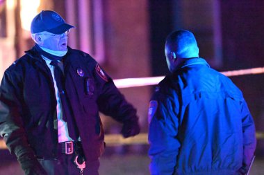 Paterson Devlet Okulu 25, Vernon Bulvarı, New Jersey 'de vurulduktan sonra hastaneye nakledilmiş. Pazartesi, 6 Ocak 2025, Paterson, New Jersey, ABD (Kyle Mazza / thews2)