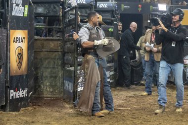 2005 Ocak 2025, New York, New York, ABD: Lucas divino, profesyonel boğa binicilerinin üçüncü turunda fareye biniyor 2025 Madison Square Garden 'daki canavar etkinliğini başlatıyor (m10' lar / thenews2)