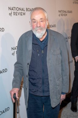 7 Ocak 2025, New York, New York, ABD: Mike Leigh, New York 'ta, 7 Ocak 2025' te Cipriani 42. Cadde 'de düzenlenen Ulusal Değerlendirme Ödül Töreni' ne katılıyor. (m10 'lar / yeniler 2) 