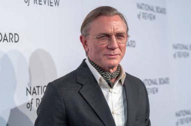 January 07, 2025, new york, new york, usa: daniel craig attends the national board of review annual awards gala at cipriani 42nd street on january 07, 2025 in new york city. (m10s / thenews2)  clipart