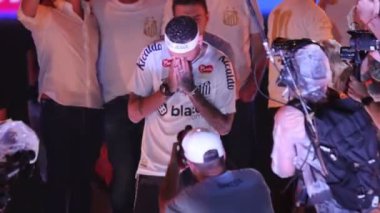 31 Ocak 2025, Santos, So Paulo, Brezilya: Brezilyalı futbolcu ve dünyanın en pahalı oyuncusu Neymar Jr, eski kulübü Santos 'a altı aylık sözleşme için Al-Hilal, Suudi Pro Ligi' nden ayrıldı.. 