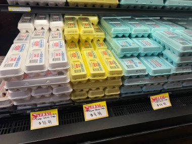 Kuş gribi krizi nedeniyle yumurtaların maliyeti yüksek. 13 Şubat 2025, New York, ABD: Yumurtaların ulusal ortalama fiyatı Ocak 2025 'te tüm zamanların en yüksek seviyesine ulaştı. Bir düzine büyük kalite yumurta için sadece bir ay içinde% 15' ten 4.95 'e çıktı.