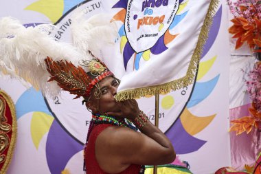 Sao Paulo (sp), Brazil 23 / 02 / 2025 - Sloco banda do fuxico şehir merkezindeki sao paulo 'da eğlence veren banda do fuxico, bu pazar gecesi (23) belediye tiyatrosunun önünden geçen karnaval öncesi (leco viana / thenews2)