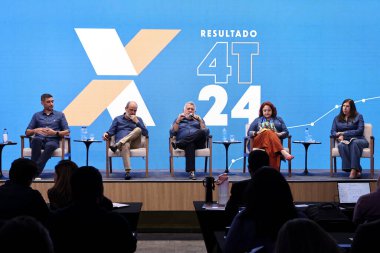Sao Paulo (SP), 02 / 26 / 2025 basın toplantısı / caixa / bilanço / 2024 - Caixa Economica Federal Başkanı Carlos Vieira, Tiago Cordeiro, hükümet başkan vekili (leco viana / theenews2)