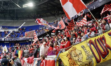 15 Mart 2025, Harrison, New Jersey, ABD: New York Red Bull ve Orlando City sc arasındaki futbol maçı boyunca taraftarlar Harrison 'daki Red Bull arenasında normal sezon 2025 mls (niyi fote / theenews2)