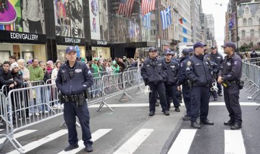 17 Mart 2025, New York, ABD: 264. Geleneksel New York Şehri Aziz Patricks Günü geçit töreni saat 11: 00 sıralarında başladı, Batı 44. Cadde ve 5. Cadde 'den (Niyi fote / the Newws2)