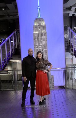 Juju Chang ve Byron Pitts, ABC News Nightline 'ın 45. yıldönümü kutlamalarında esB' yi aydınlatıyor. 28 Mart 2025, New York, ABD