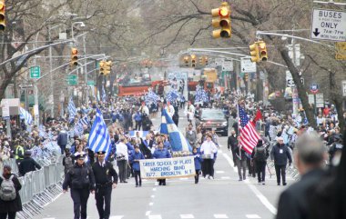 Yunanistan 'ın bağımsızlık günü geçit töreni, Nic 2025. 30 Mart 2025, New York, ABD: 64. ve 5. caddelerin doğusunda başlayan Yunan bağımsızlık günü geçit töreni (niyi fote / thews2)