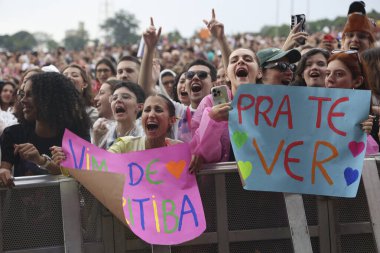 Sao Paulo (sp), Brezilya 03 / 28 / 2025 genç grubu dionisio paulo lollapalooza sao paulo festivalinde çalıyor, Interlagos hipodromu, Sao Paulo, bu Cuma, 28 Mart 2025. (Leco Viana / Newws2)