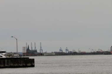 10 Nisan 2025, New York, ABD: 10 Nisan Perşembe akşamı (Niyi fote / theenews2)