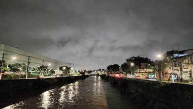 Sao Paulo, Brezilya 04 / 19 / 2025 - yağmurlar nedeniyle, tamanduatei nehrinin seviyesi bu cumartesi gecesi, 19 Nisan 2025 'te, vila prrudente' de önemli bir artış gösterdi. (Milene Cardoso / Newws2)
