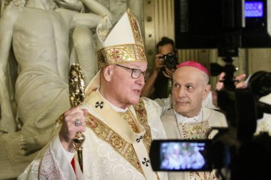 Papa Francis 'in vefatından sonra Aziz Patrick Katedrali' nde ayin. 22 Nisan, New York, ABD: Papa Francis 'in vefatından sonra Aziz Patrick Katedrali' nde bir ayin. (niyi fote / the new ws2)