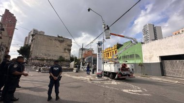 Sao Paulo, 04 / 22 / 2025 - hareket / cracolandia / SP - hareket / cracolandia / SP - 22 Nisan 2024 tarihinde Sao Paulo şehrinin merkez bölgesinde, Aurora 'nın Rua dos Protestanları köşesinde belediye polisinin varlığı ile birlikte Cracolandia' da. (Oslaim Brito / the newws2)