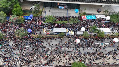 Sao Paulo (SP), Brezilya 04 / 29 / 2025 Sao Paulo belediye çalışanlarının bu sabah Bela Vista 'daki Sao Paulo İl Meclisi önünde bir gösteri düzenleyen belediye çalışanlarının hava görüntüsü 