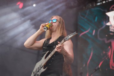 Sao Paulo (sp), Brezilya 03 / 05 / 2025 - Bu cumartesi, Latin Amerika 'nın Sao Paulo şehrinde düzenlenen anma töreninde, çete üyeleri açık havada dynazty grubunun performansı. (Fabricio bomjardim / the new ws2)