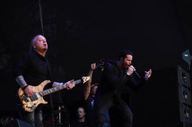 Sao Paulo (sp), Brezilya 03 / 05 / 2025 - Bu cumartesi, Latin Amerika 'nın Sao Paulo şehrinde düzenlenen anma töreninde, grup kamelot' nun açık havada performansı. (Fabricio Bomjardim / The Newws2) 