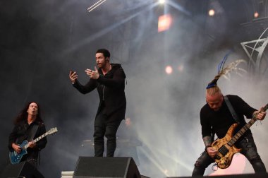 Sao Paulo (sp), Brezilya 03 / 05 / 2025 - Bu cumartesi, Latin Amerika 'nın Sao Paulo şehrinde düzenlenen anma töreninde, grup kamelot' nun açık havada performansı. (Fabricio Bomjardim / The Newws2) 