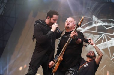 Sao Paulo (sp), Brezilya 03 / 05 / 2025 - Bu cumartesi, Latin Amerika 'nın Sao Paulo şehrinde düzenlenen anma töreninde, grup kamelot' nun açık havada performansı. (Fabricio Bomjardim / The Newws2) 