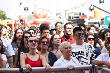 Sao Paulo (SP), Brezilya 05 / 03 / 2025 - rapçi abanoz, bu Cumartesi öğleden sonra, Sao Paulo 'daki villa lobos parkında düzenlenen nomade festivalinde gösterisini sergiliyor. (Leco Viana / Newws2)