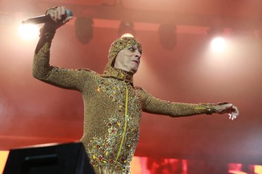 Sao Paulo (sp), Brezilya 03 / 05 / 2025 - şarkıcı ney matogrosso, Sao Paulo 'nun başkenti Alto de Pinheiros' ta yer alan nomade festivalinde sahne aldı.