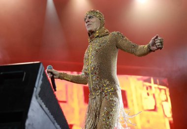 Sao Paulo (sp), Brezilya 03 / 05 / 2025 - şarkıcı ney matogrosso, Sao Paulo 'nun başkenti Alto de Pinheiros' ta yer alan nomade festivalinde sahne aldı.