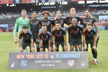 NICFC FC Cincinnati 'ye karşı. 4 Mayıs 2025, New York, ABD: nycfc ve fc Cincinnati arasındaki futbol maçı sırasında Mls için geçerli olan Cincinnati (Niyi Fote / Thenews2) 