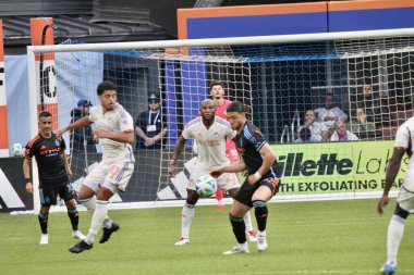 NICFC FC Cincinnati 'ye karşı. 4 Mayıs 2025, New York, ABD: nycfc ve fc Cincinnati arasındaki futbol maçı sırasında Niyi Fote / Thenews2) 