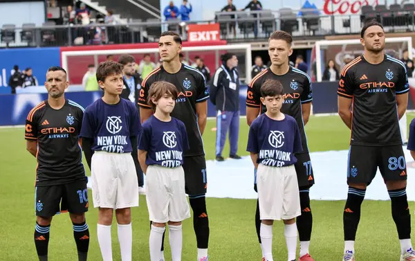 NICFC FC Cincinnati 'ye karşı. 4 Mayıs 2025, New York, ABD: Mls için geçerli Citifield 'da nycfc ve fc cincinnati futbol maçı (Niyi Fote / Thenews2) 