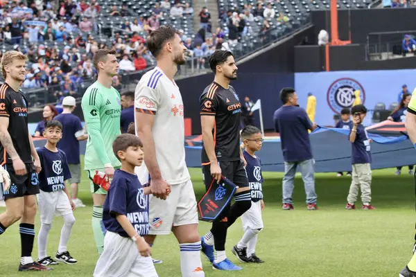 NICFC FC Cincinnati 'ye karşı. 4 Mayıs 2025, New York, ABD: Mls için geçerli Citifield 'da nycfc ve fc cincinnati futbol maçı (Niyi Fote / Thenews2) 