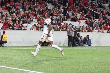 Curitiba (pr), Brazil 04 / 05 / 2025 - Atletico ve botafogo sp arasında oynanan karşılaşma sırasında oyuncu tevis Gabriel, ligga arena 'da düzenlenen 6.