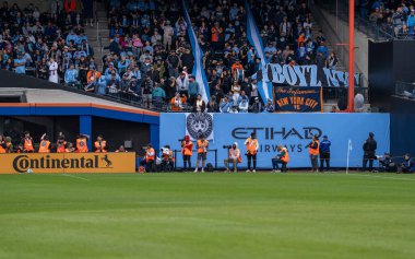 Bayan Nycfc, Cincinnati 'ye karşı. Mayıs 04.2025, New York, ABD: 4 Mayıs 2025 'te, New York City FC Cincinnati' yi (1-0) yendi. (Jorge Estrellado / the new ws2)