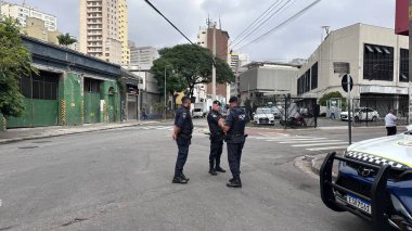 Sao Paulo (sp), Brezilya 12 / 5 / 2025 - rua dos gusmoes köşesinden protestanlarla dağıtılan cracolandia kullanıcıları, bu pazartesi, 12 Mayıs 2025. (Oslaim Brito / Tenews2) 