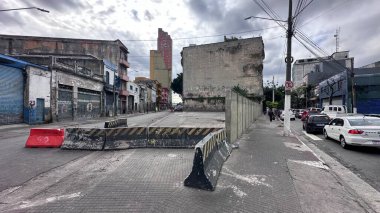 Sao Paulo (sp), Brezilya 12 / 5 / 2025 - rua dos gusmoes köşesinden protestanlarla dağıtılan cracolandia kullanıcıları, bu pazartesi, 12 Mayıs 2025. (Oslaim Brito / Tenews2) 