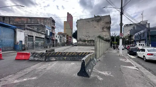 Sao Paulo (sp), Brezilya 12 / 5 / 2025 - rua dos gusmoes köşesinden protestanlarla dağıtılan cracolandia kullanıcıları, bu pazartesi, 12 Mayıs 2025. (Oslaim Brito / Tenews2) 