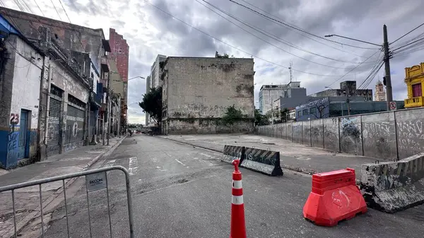 Sao Paulo (sp), Brezilya 12 / 5 / 2025 - rua dos gusmoes köşesinden protestanlarla dağıtılan cracolandia kullanıcıları, bu pazartesi, 12 Mayıs 2025. (Oslaim Brito / Tenews2) 