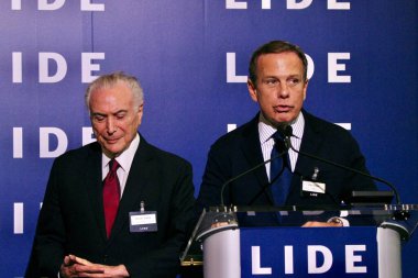13 Mayıs 2025, New York, ABD: (l-r) Micheal Temer, eski Brezilya başkanı ve Joao Doria, 14. Lide Brezilya yatırım forumu sırasında Harvard Club (niyi fote / thenews2)