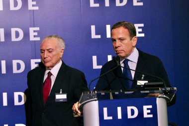 13 Mayıs 2025, New York, ABD: (l-r) Micheal Temer, eski Brezilya başkanı ve Joao Doria, 14. Lide Brezilya yatırım forumu sırasında Harvard Club (niyi fote / thenews2)