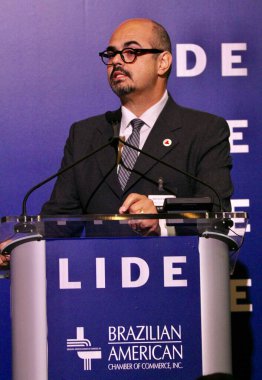 13 Mayıs 2025, New York, ABD: mateus simoes, Minas Gerais vali yardımcısı, Brezilya haftası boyunca New York 'taki Harvard Club' da düzenlenen 14. Lide Brezilya yatırım forumu sırasında gerçekleşmiştir (niyi fote / theenews2)