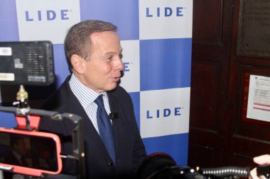 13 Mayıs 2025, New York, ABD: Joao Doria, eski Sao Paulo valisi, 14. Lide Brezilya yatırım forumunun sonunda bir basın toplantısına katılır (niyi fote / thews2)